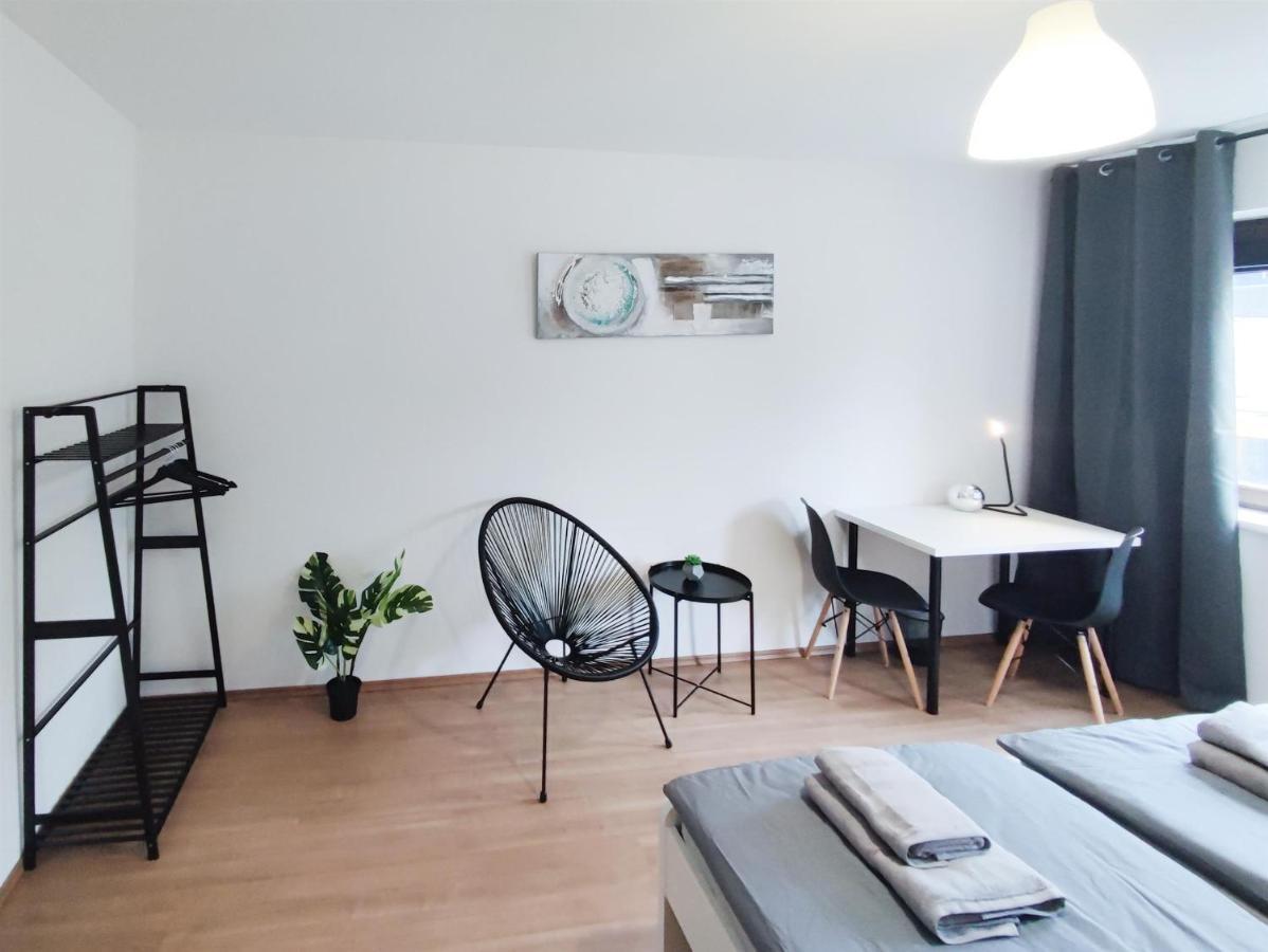 Ferienwohnung Stuttgart City 4ZW in bester City Lage am Berliner Platz für max. 6 Personen Exterior foto