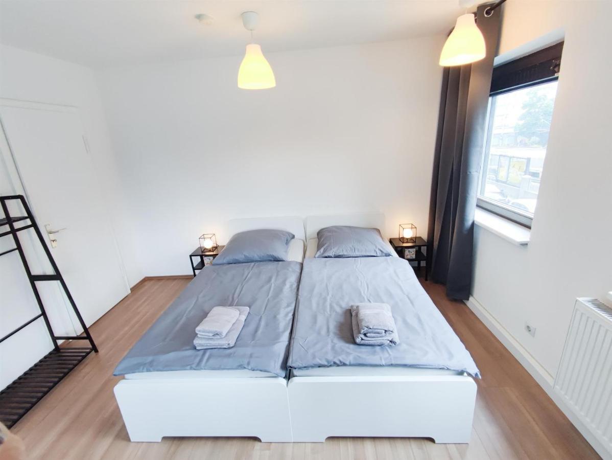 Ferienwohnung Stuttgart City 4ZW in bester City Lage am Berliner Platz für max. 6 Personen Exterior foto