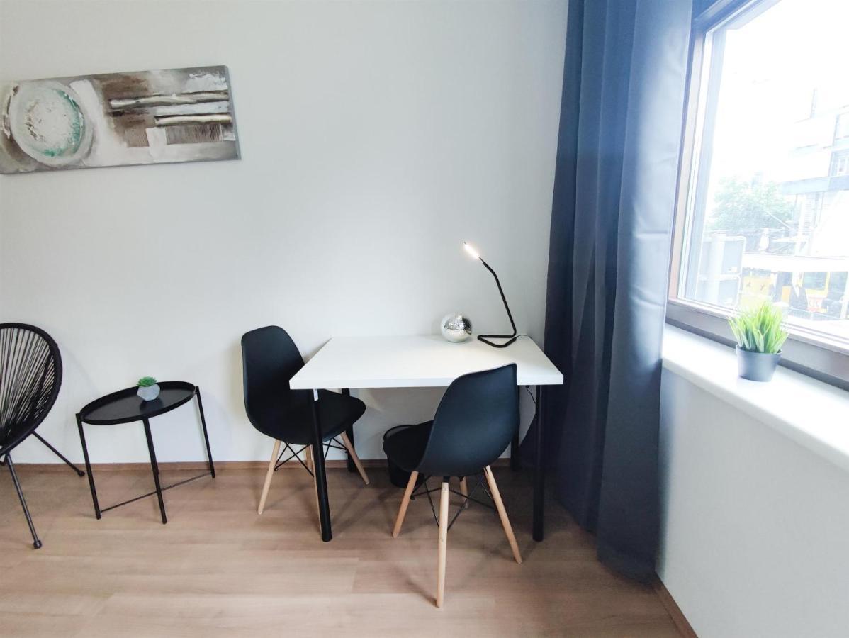 Ferienwohnung Stuttgart City 4ZW in bester City Lage am Berliner Platz für max. 6 Personen Exterior foto