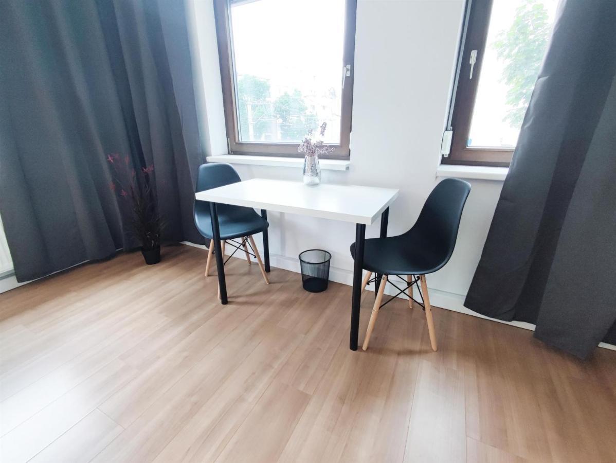 Ferienwohnung Stuttgart City 4ZW in bester City Lage am Berliner Platz für max. 6 Personen Exterior foto